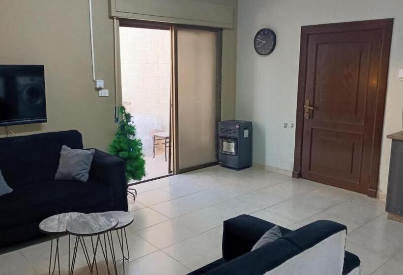 Appartement met 1 Slaapkamer met Terras, مرج الحمام