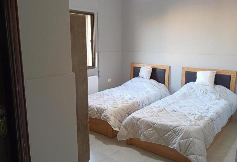 Appartement met 1 Slaapkamer met Terras, مرج الحمام