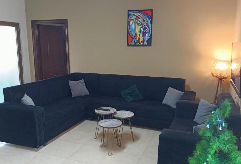 Appartement met 1 Slaapkamer met Terras, مرج الحمام