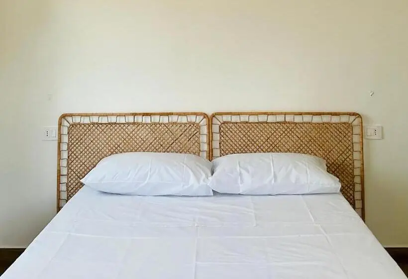 Standard-huone Allasnäkymä, Guar Country Resort