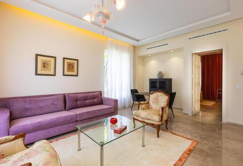 اتاق لوکس, Nawara Residence