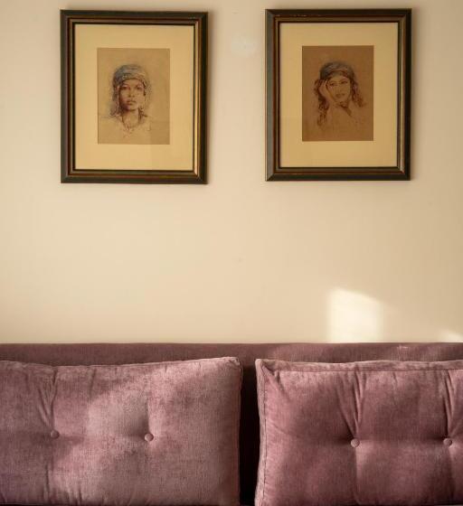 اتاق لوکس, Nawara Residence