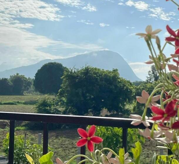 חדר סטנדרט נוף להרים, Tuscan Breeze, Nandi Hills