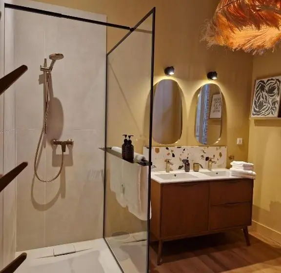 デラックスルーム, La Maison Clémenceau