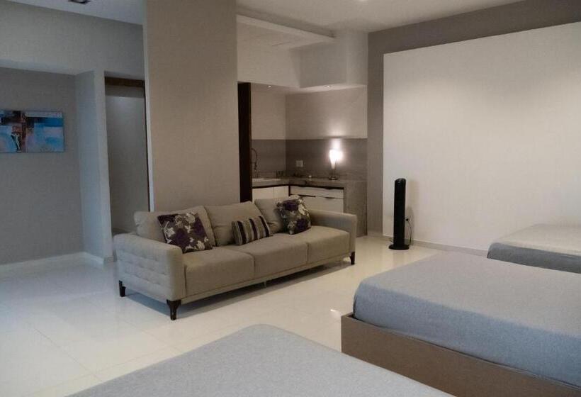 スタンダードトリプルルーム, Infinity Suites Habitación Triple 105