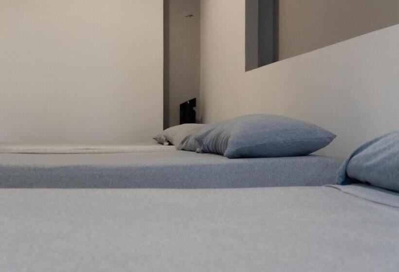 スタンダードトリプルルーム, Infinity Suites Habitación Triple 105