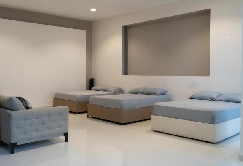 スタンダードトリプルルーム, Infinity Suites Habitación Triple 105