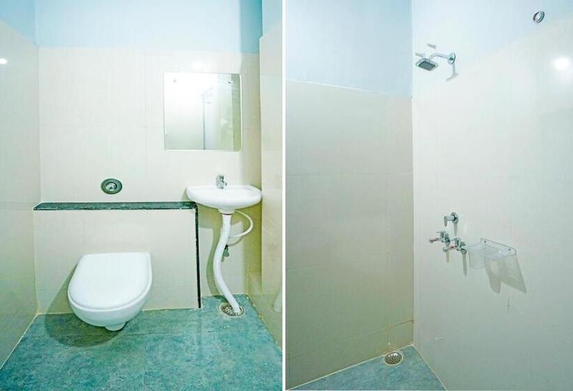 トリプルクラシックルーム, Oyo Hotel Nova