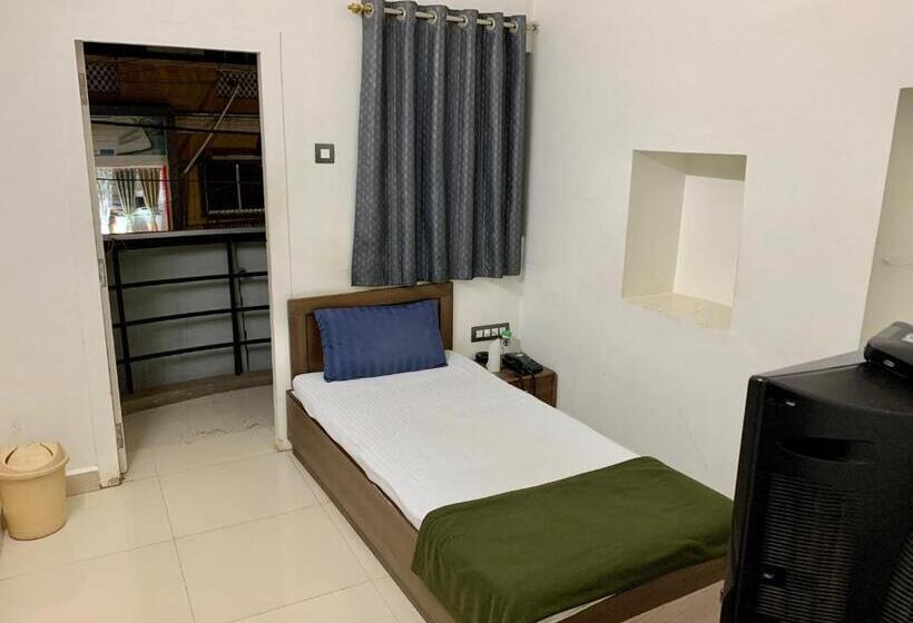 标准单人间, Shiv Hotel Bhuj