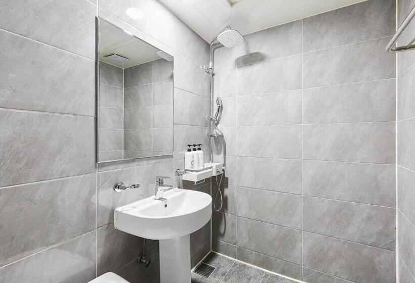 Cameră Standard, Icheon Paradise