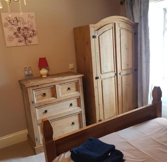 Номер Стандарт, The Bridge