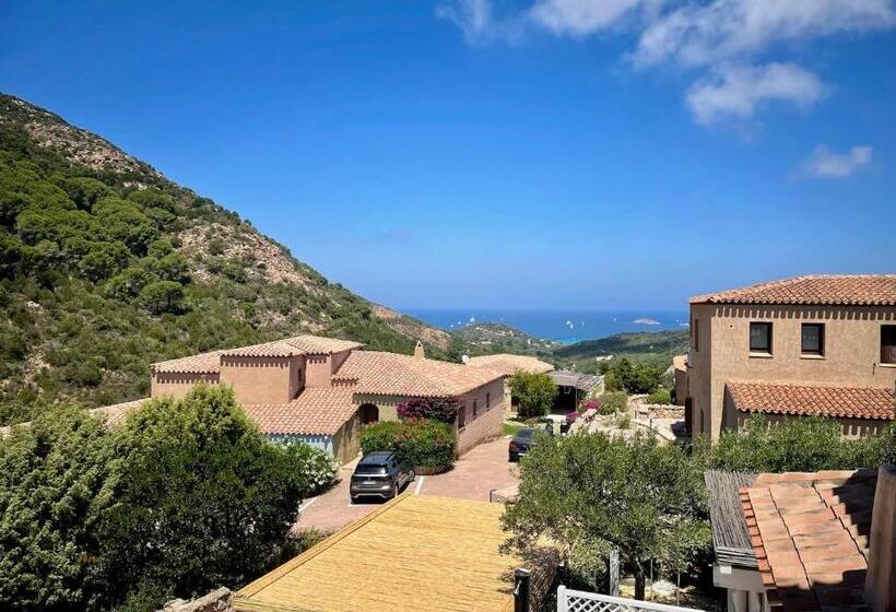 スタンダードルーム, Matty & Yla   Costa Smeralda