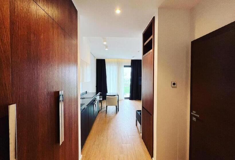 Студио Стандарт Вид на Сад, Sea Breeze White Villas 2