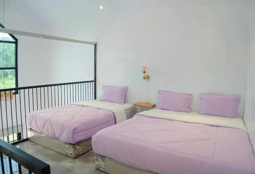 スタンダードスタジオ, Sribudaya Resort