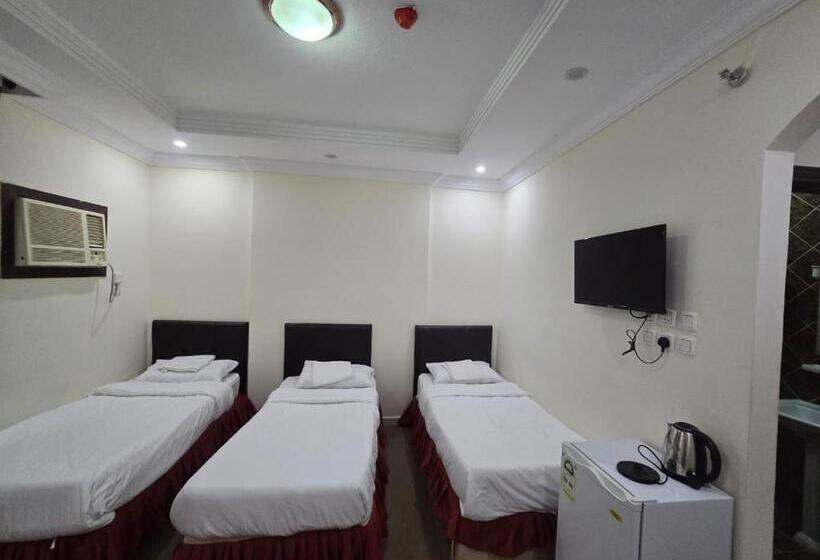 חדר סטנדרט לשלושה, فندق مسارات الهدي مكه