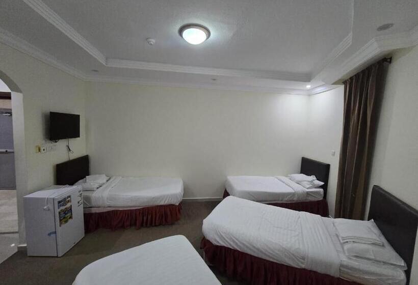 חדר סטנדרט לארבעה, فندق مسارات الهدي مكه