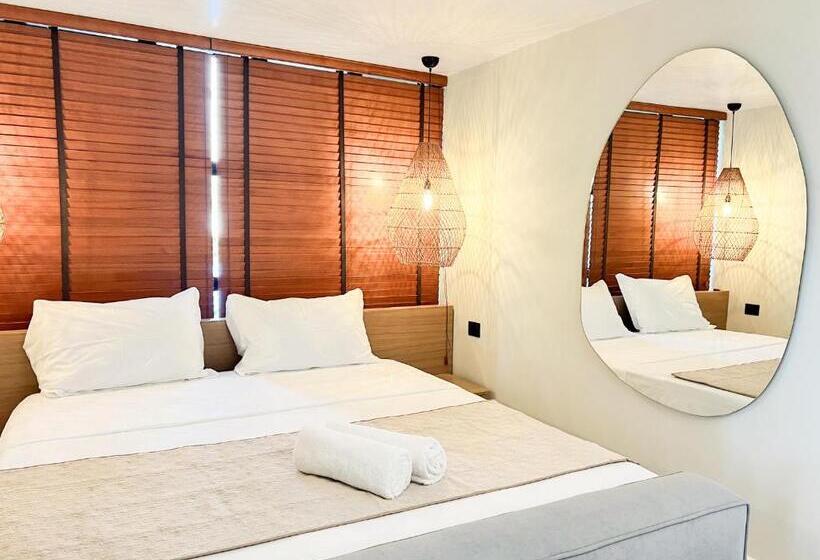 חדר דלוקס לשלושה, Siar Rooms