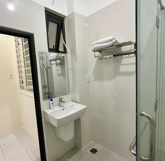 اتاق لوکس, Dans Wash & Stay