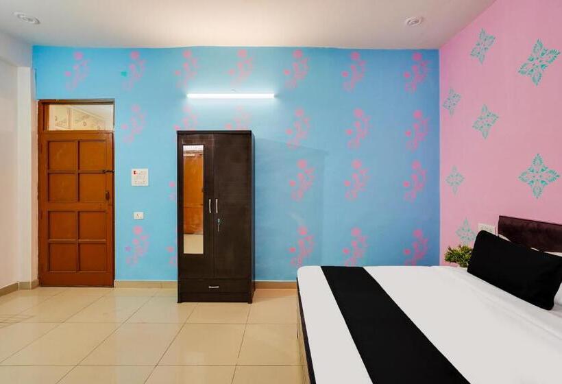 Трехместный Номер Классика, Oyo Hotel Royal Palace