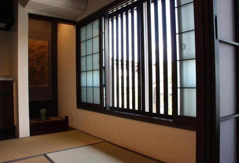 Habitació Deluxe, Daihachi