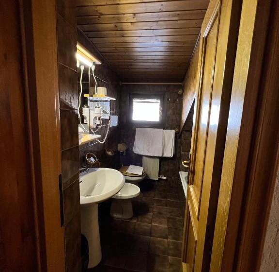 اتاق استاندارد سه نفره, Albergo Ristorante Al Fratè Da Streza