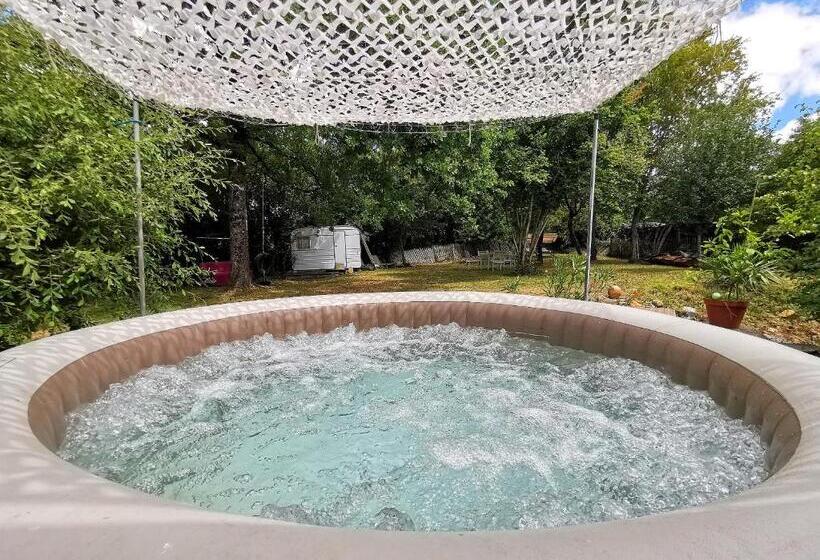 חדר סטנדרט עם מיטת קינג, Chambres Des Forges