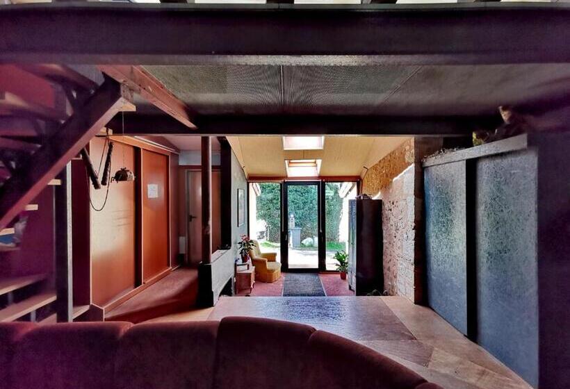 Номер Стандарт Вид на Сад, Chambres Des Forges