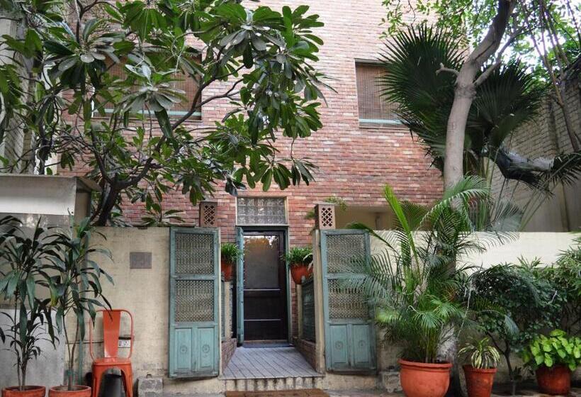 اتاق لوکس, Zaza Stay