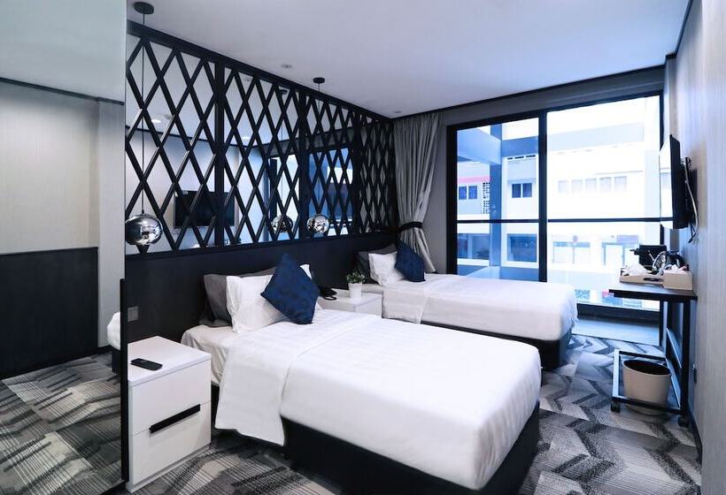 اتاق لوکس با بالکن, Nuve Urbane