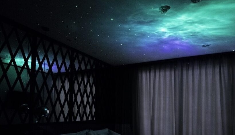 اتاق لوکس با بالکن, Nuve Urbane