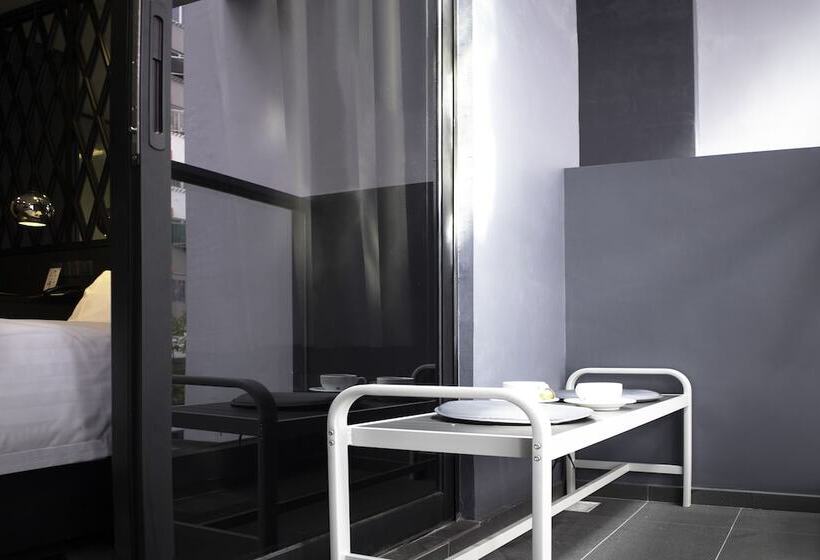 اتاق پریمیوم با بالکن, Nuve Urbane