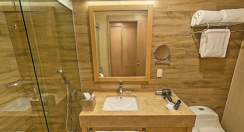 ２ダブルベッドのスタンダードルーム, Radisson Hotel Guayaquil