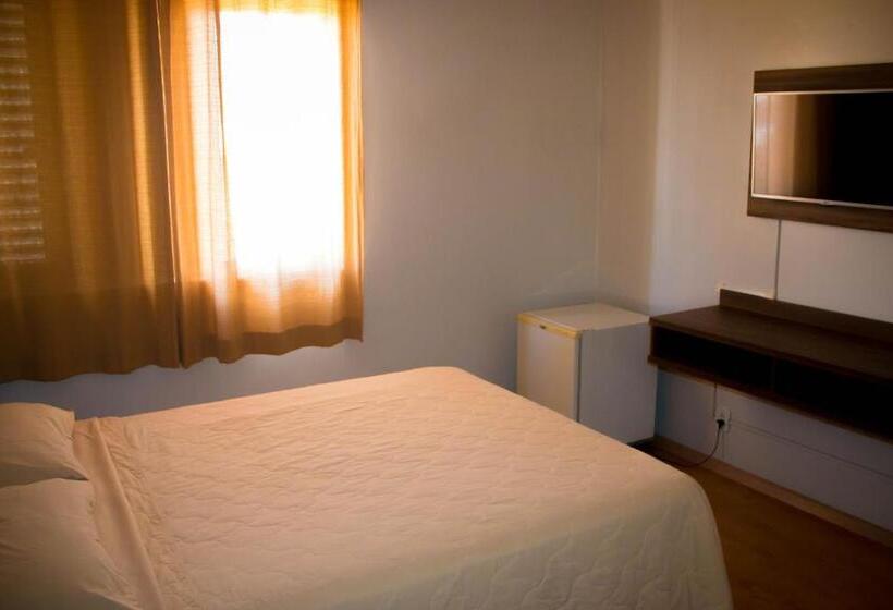 ファミリールーム, Regis Hotel Ii