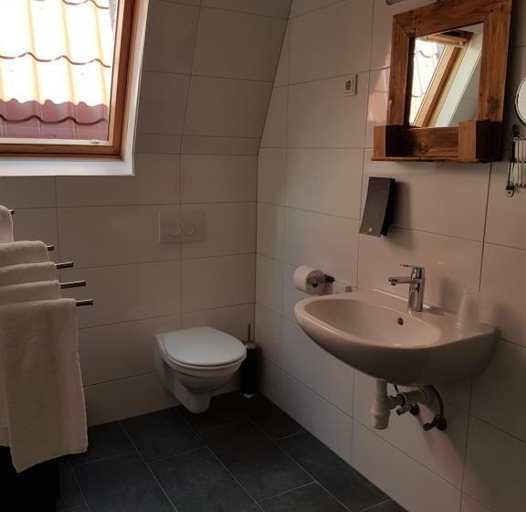 اتاق استاندارد سه نفره, Stad & Strandhotel Elisabeth