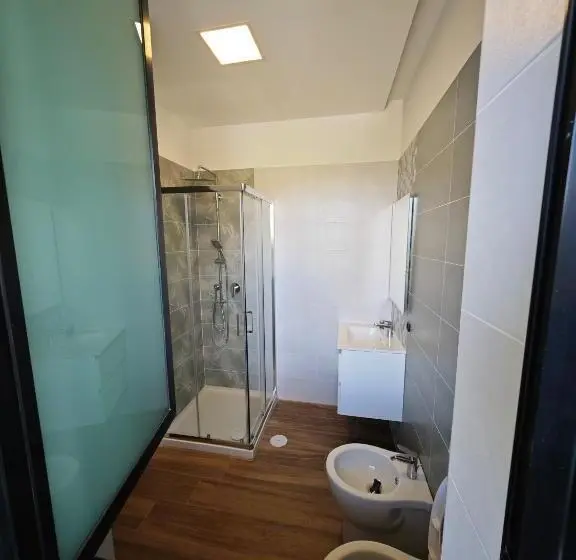 اتاق لوکس, Napoli Central Capodichino B&b