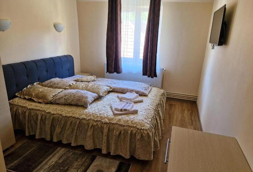 חדר סטנדרט, Pensiunea Agroturistica La Doina