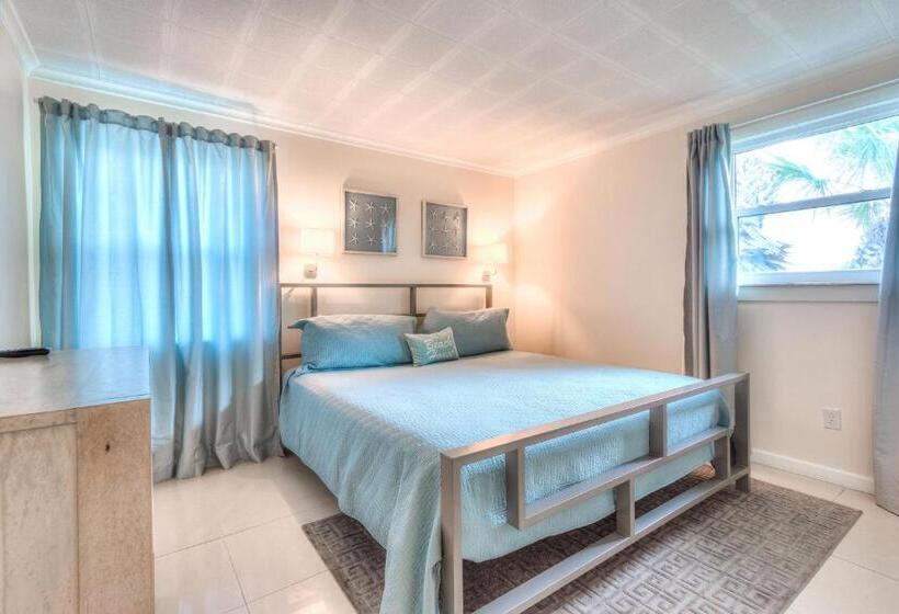 آپارتمان 2 خوابه, Tropic Terrace Suite #40   Beachfront Resort
