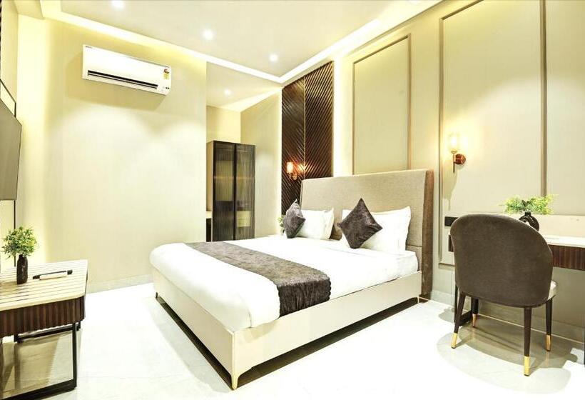 패밀리 스위트, Saltstayz Olive   Pitampura