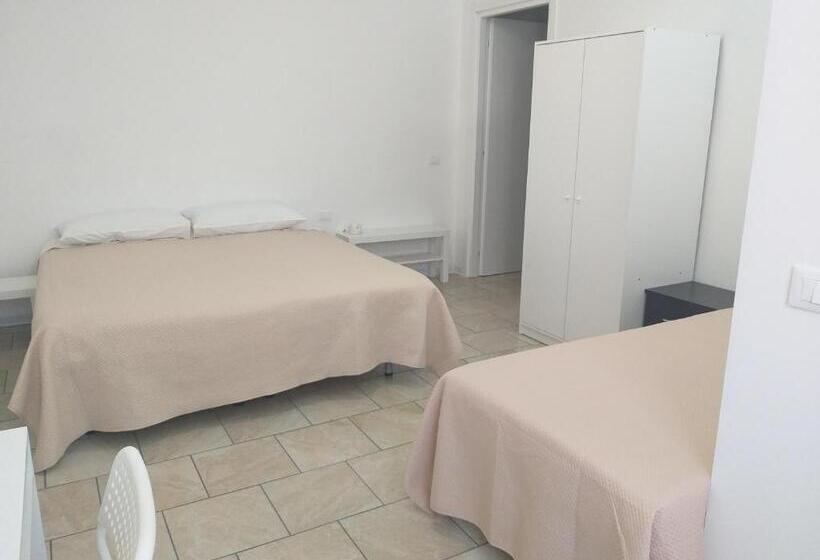 اتاق استاندارد سه نفره, Affittacamere La Fortezza