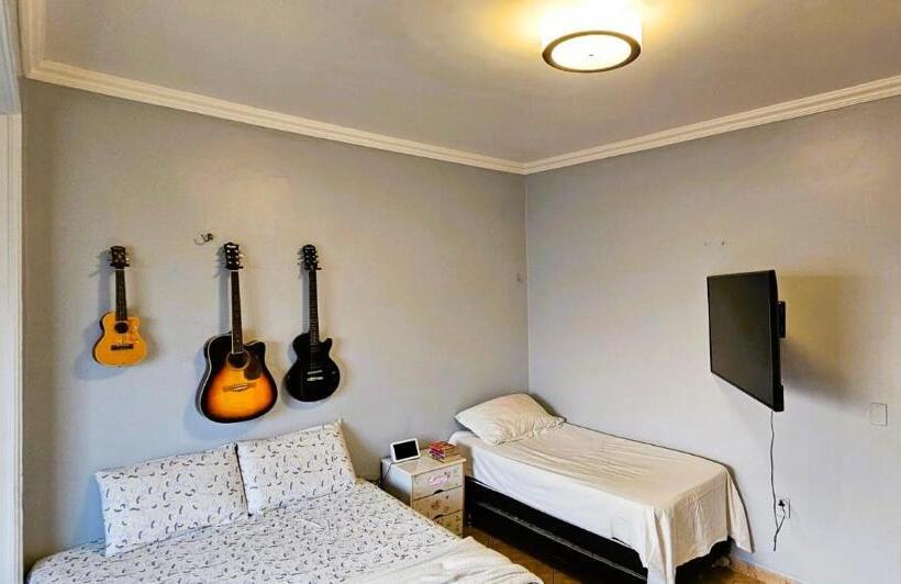 חדר קומפורט לשלושה, Apartamento Aconchegante Com 2 Quartos