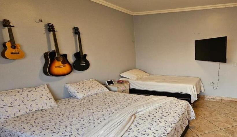 اتاق راحتی سه تخته, Apartamento Aconchegante Com 2 Quartos