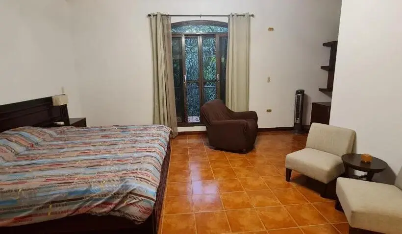 バルコニー付きスタンダードルーム, Hostal Casa San Mateo