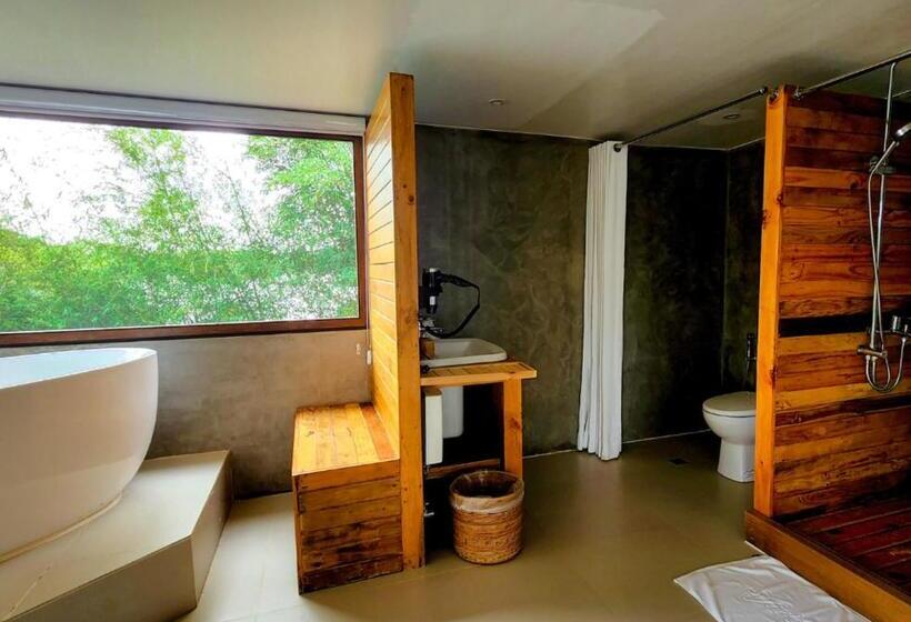 패밀리 룸, Sofia S Lake Resort Cavinti