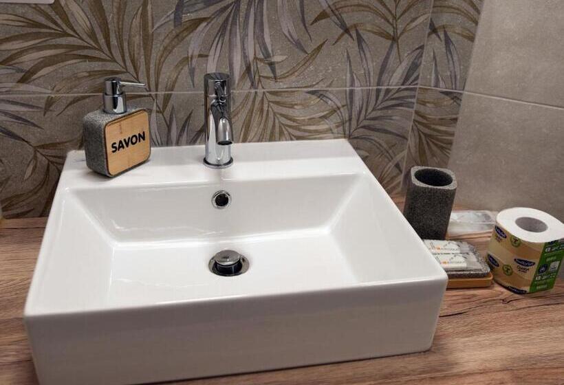 חדר סטנדרט, Nella Mia Città