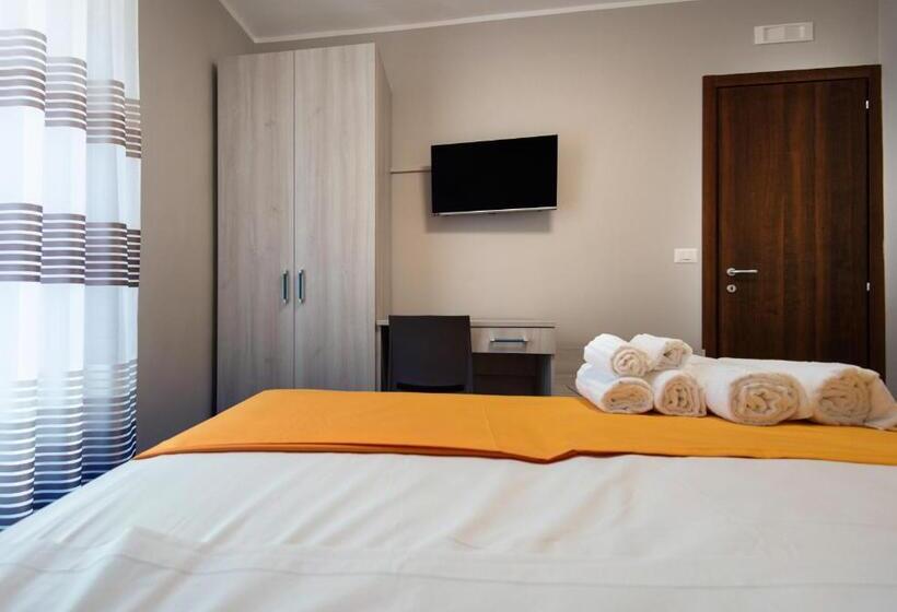 חדר סטנדרט, Nella Mia Città