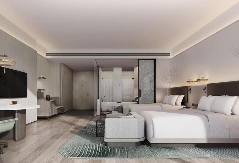 Deluxe room with river view, Lishui Marriott