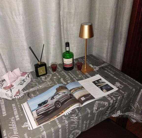 غرفة سوبيريور, De La Grace