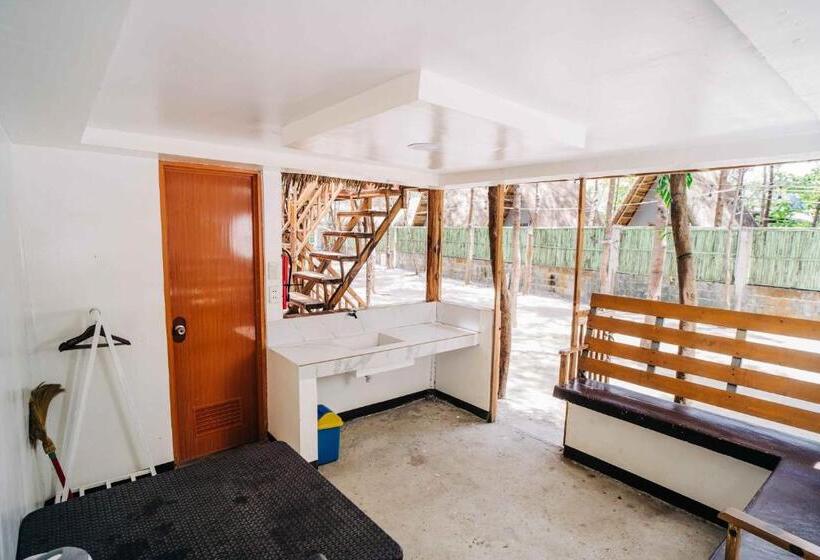 غرفة قياسية رباعية مطلة على البحر, Haven Campsite