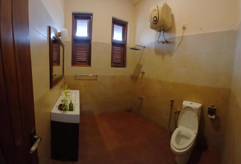 חדר דלוקס, Secret Resort