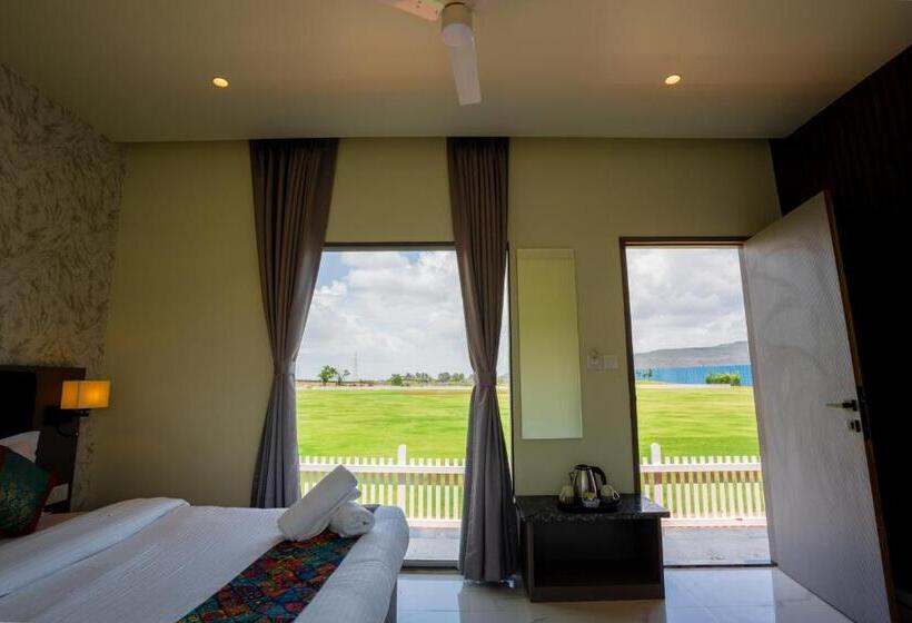 Номер Deluxe, Stay Leisurely Pavillion By The Hills, Lonavala Stadium View Rooms